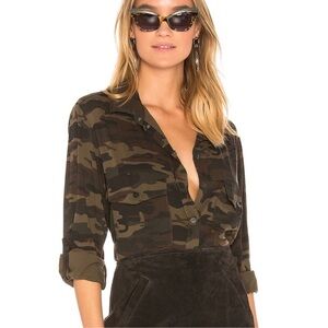 Sanctuary Green Camo Button Down Shirt Size M